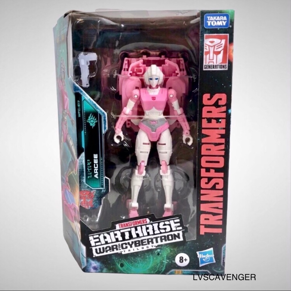 Transformers Hasbro Earthrise War for Cybertron WFC Arcee!